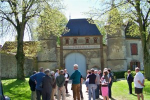 Portail d'entrée du domaine de l'abbaye de Preuilly